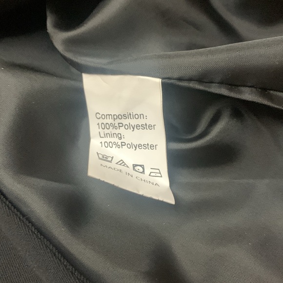 NWOT Small Black Vest - Picture 5 of 6